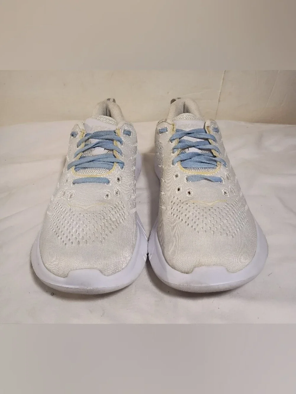 Hoka One One good please